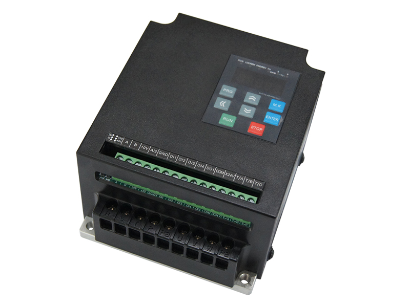 DFL500D通用變頻器，小體變頻器，變頻調(diào)速器，變頻器生產(chǎn)廠家